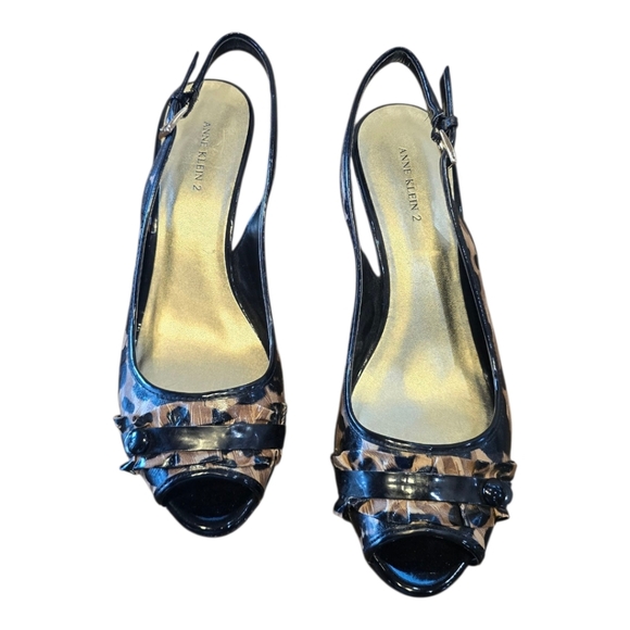 Anne Klein 2 Edyta Black Shiny Leopard Print Sling Back Heels 9.5 - Picture 1 of 10